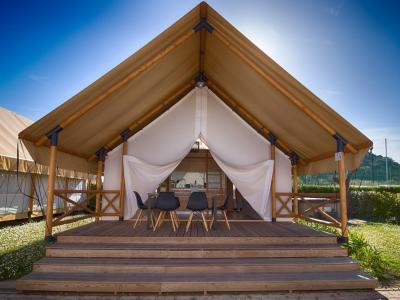 campinggirasole en special-offer-couples-glamping-holiday-village-marche-by-the-sea 010